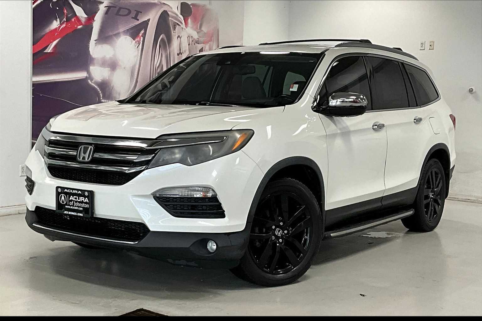 2016 Honda Pilot Touring -
                  Johnston, IA