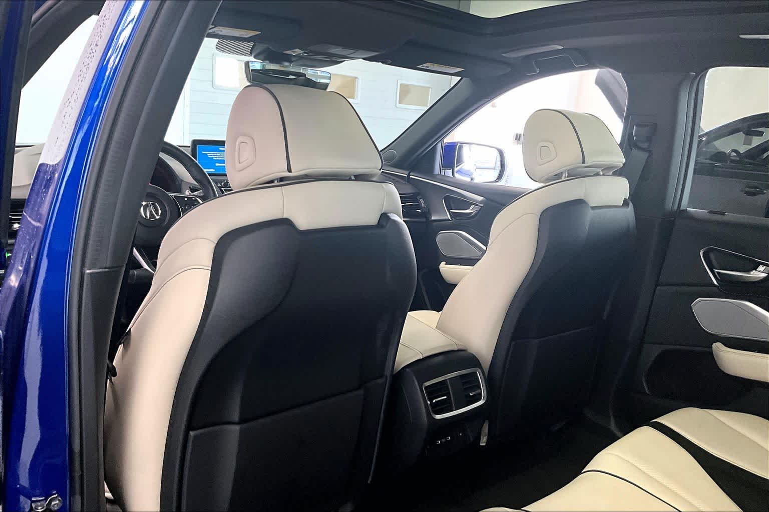 Thumbnail: 2024 Acura RDX - 10