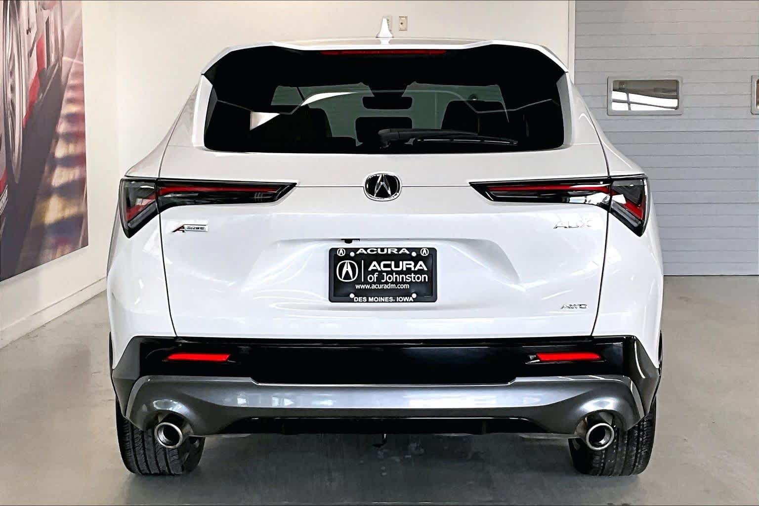 Thumbnail: 2025 Acura ADX - 5