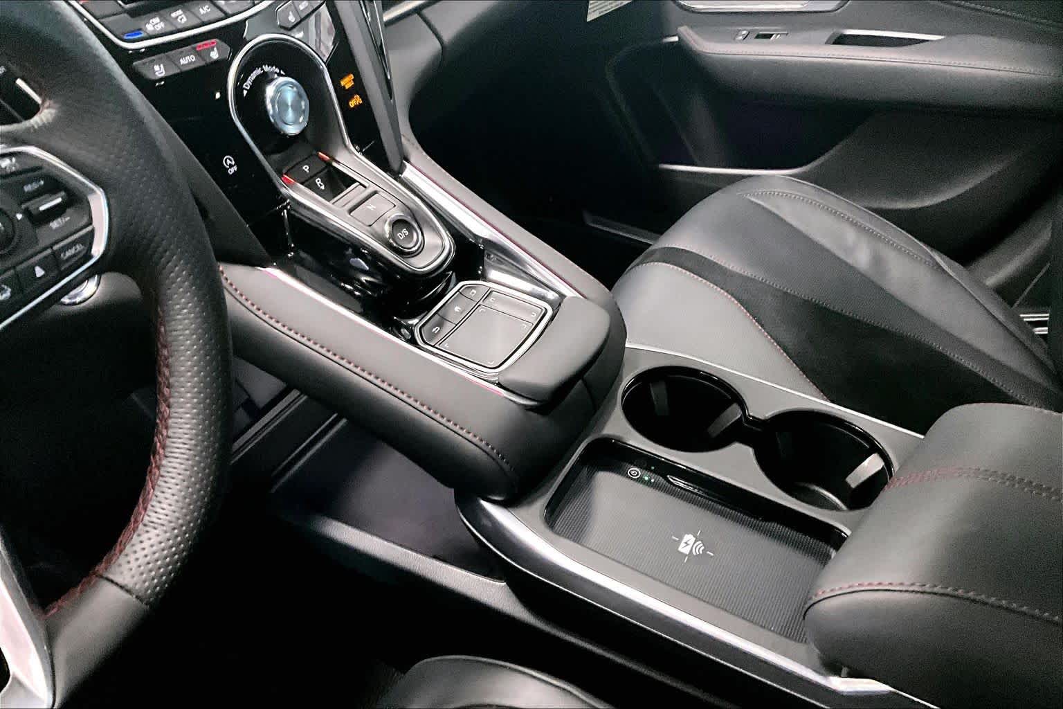 Thumbnail: 2025 Acura RDX - 14