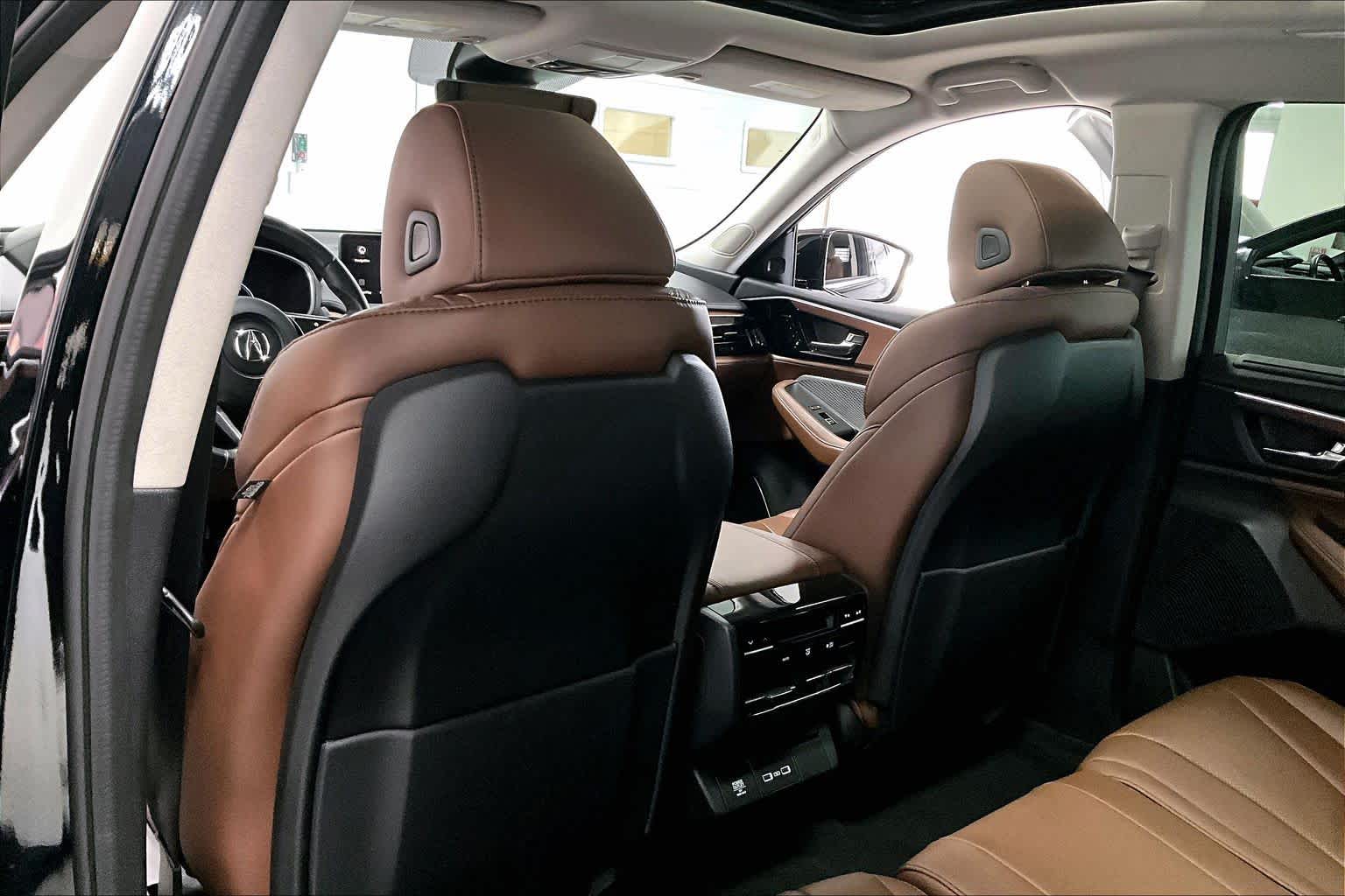 Thumbnail: 2023 Acura MDX - 10