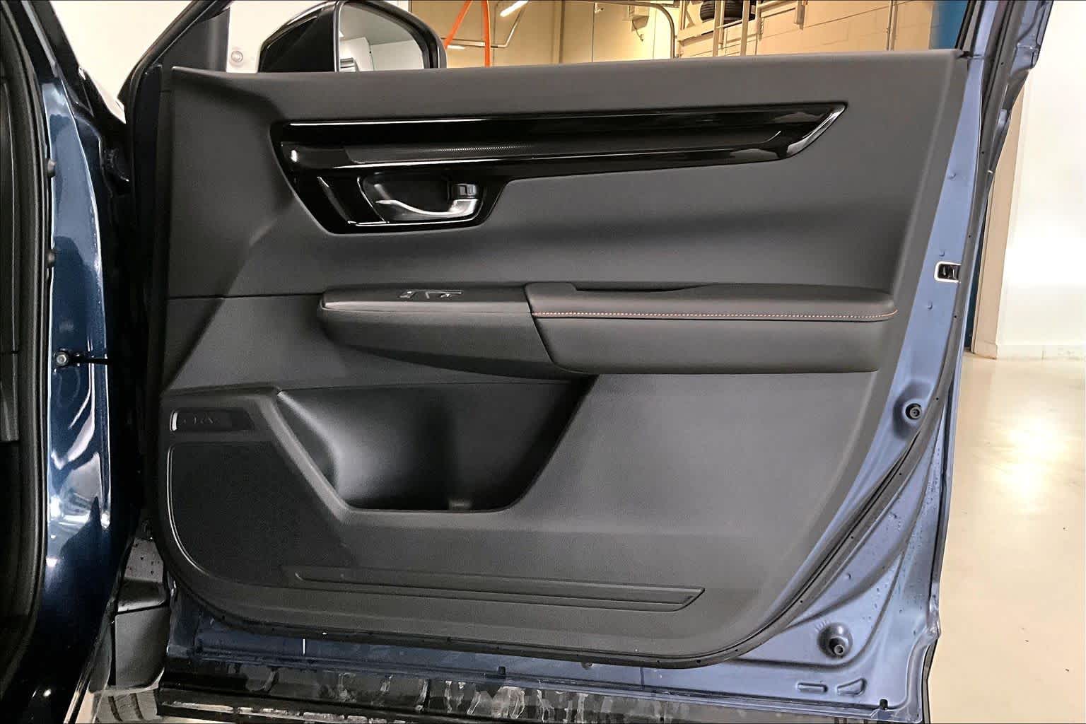 Thumbnail: 2025 Honda CR-V - 25