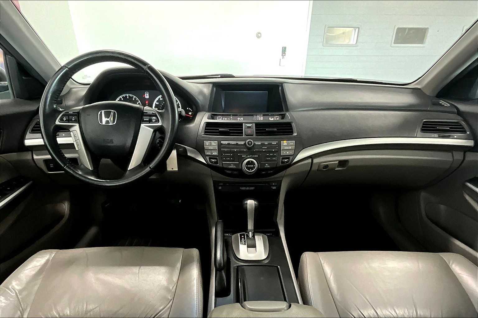 Thumbnail: 2010 Honda Accord - 4