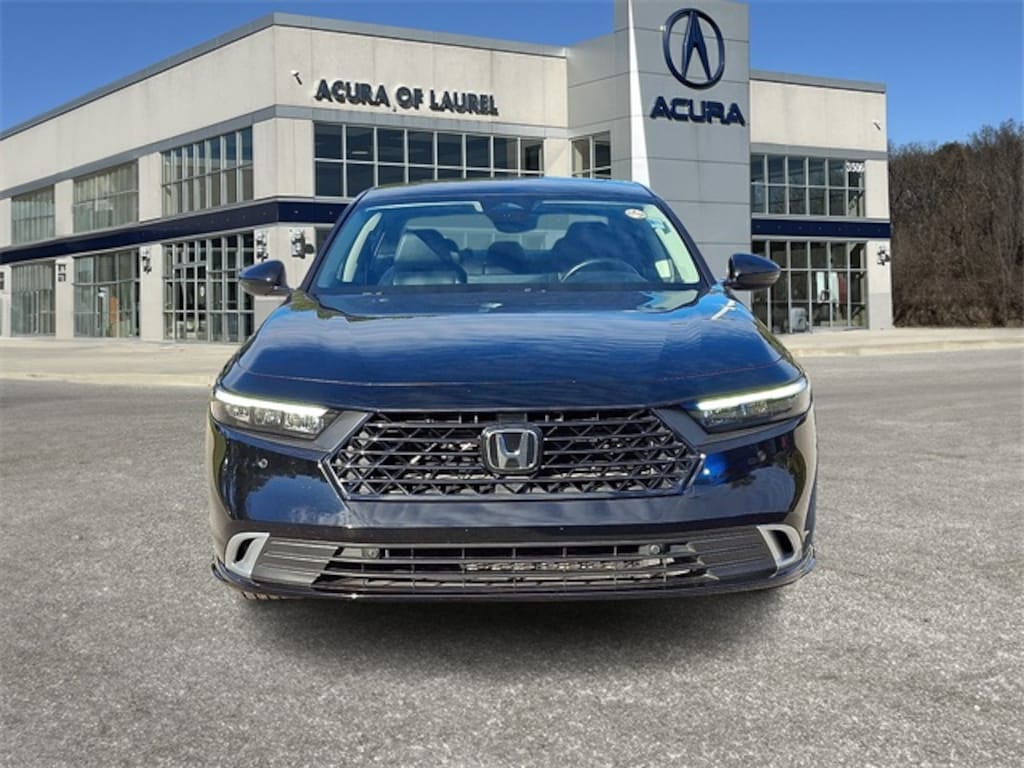 Used 2023 Honda Accord Hybrid Touring w/BSI Sedan