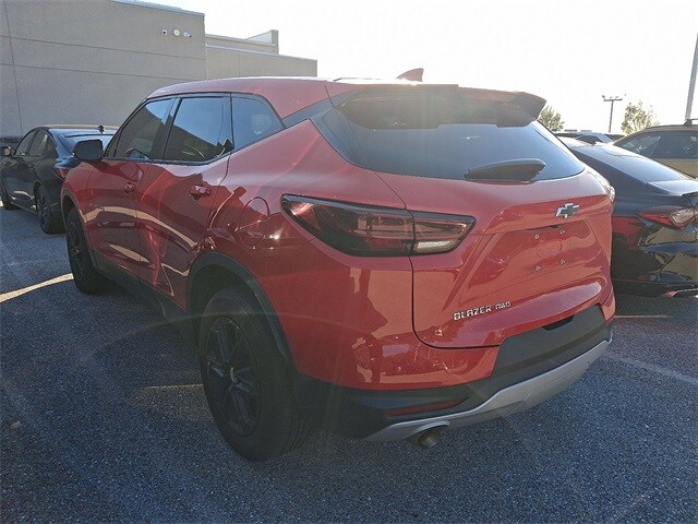 2023 Chevrolet Blazer 2LT photo 2