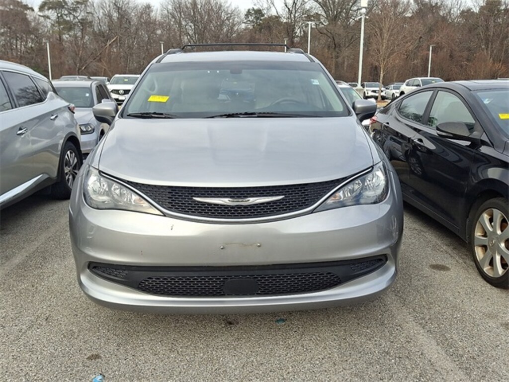 Used 2021 Chrysler Voyager LXI Van Passenger Van