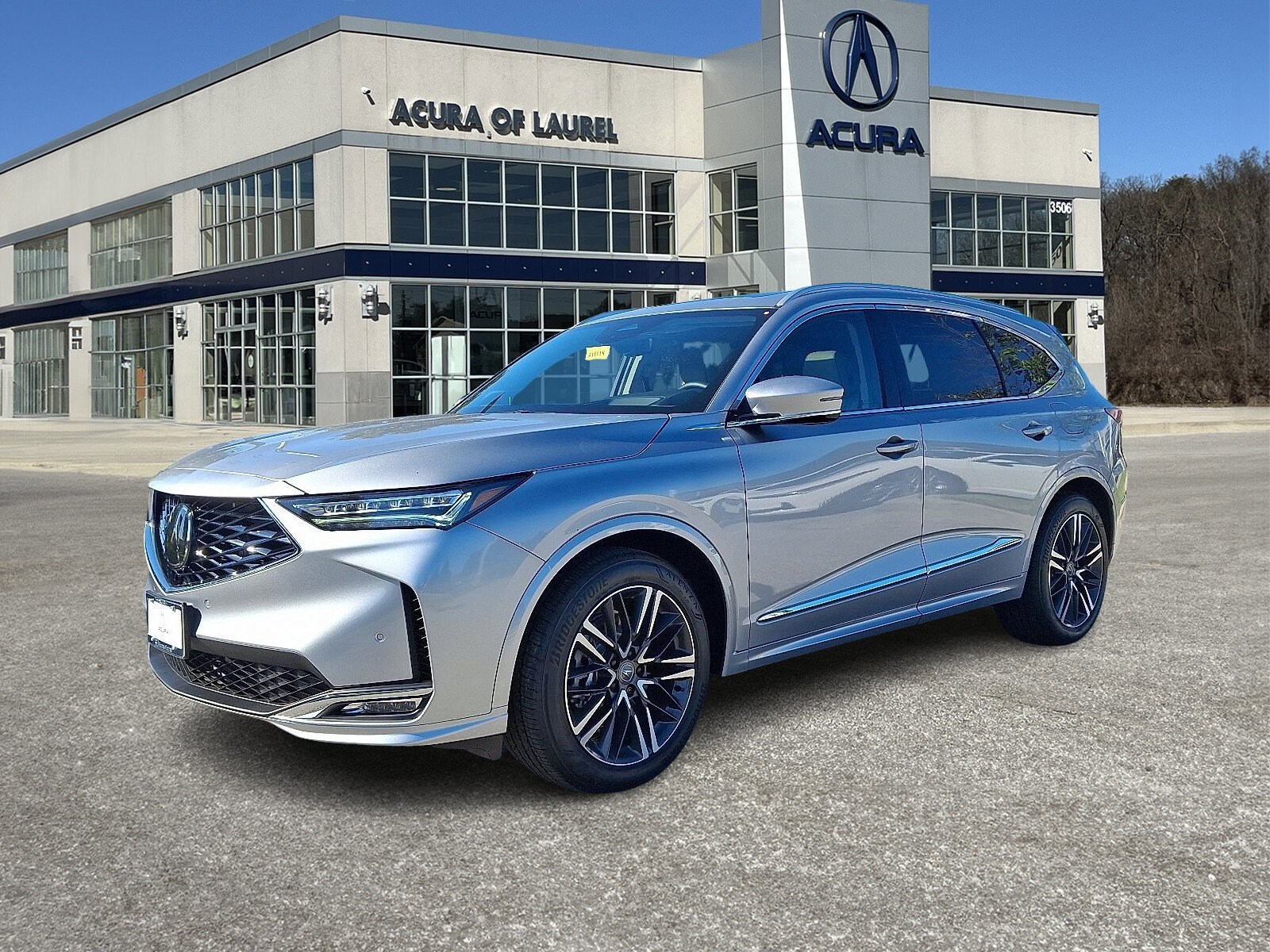 2026 Acura MDX SH-AWD Advance photo 2
