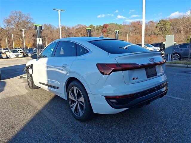 2024 Audi Q8 E-tron line Premium photo 3