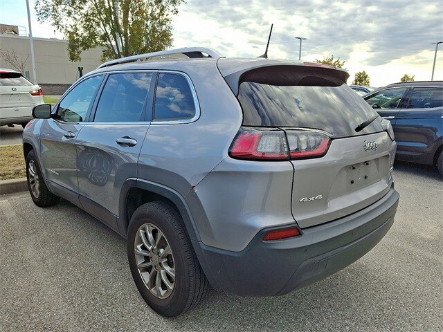 2020 Jeep Cherokee Latitude photo 2
