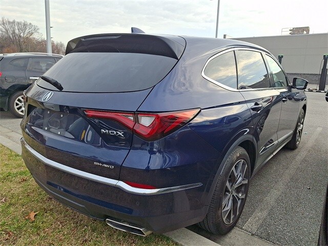 2023 Acura MDX Technology SH-AWD photo 3