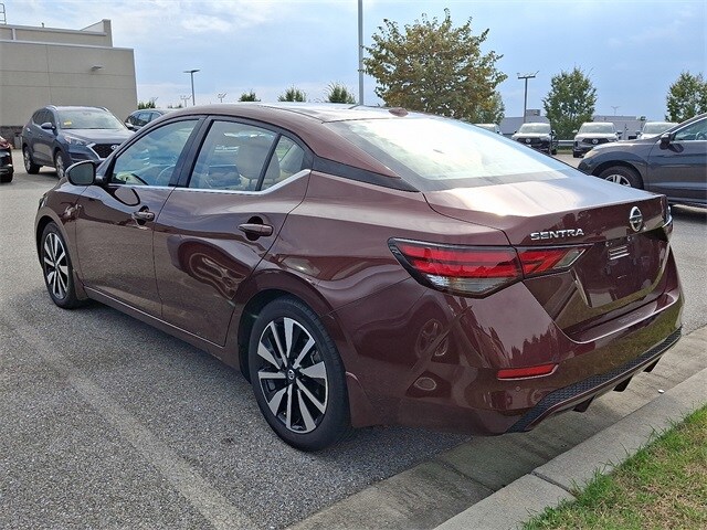 2022 Nissan Sentra SV photo 3