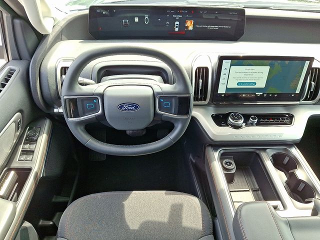 2025 Ford Expedition Active - Photo 13