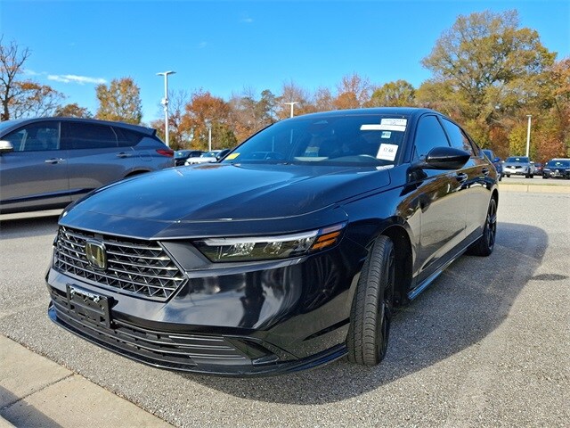 2023 Honda Accord Hybrid Sport-L photo 2