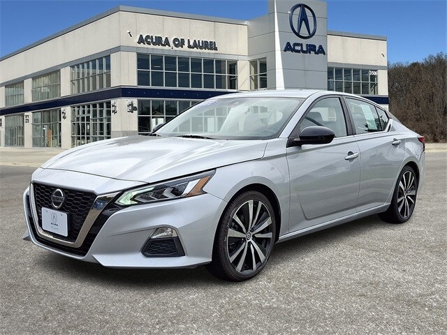 2022 Nissan Altima 2.5 SR photo 2