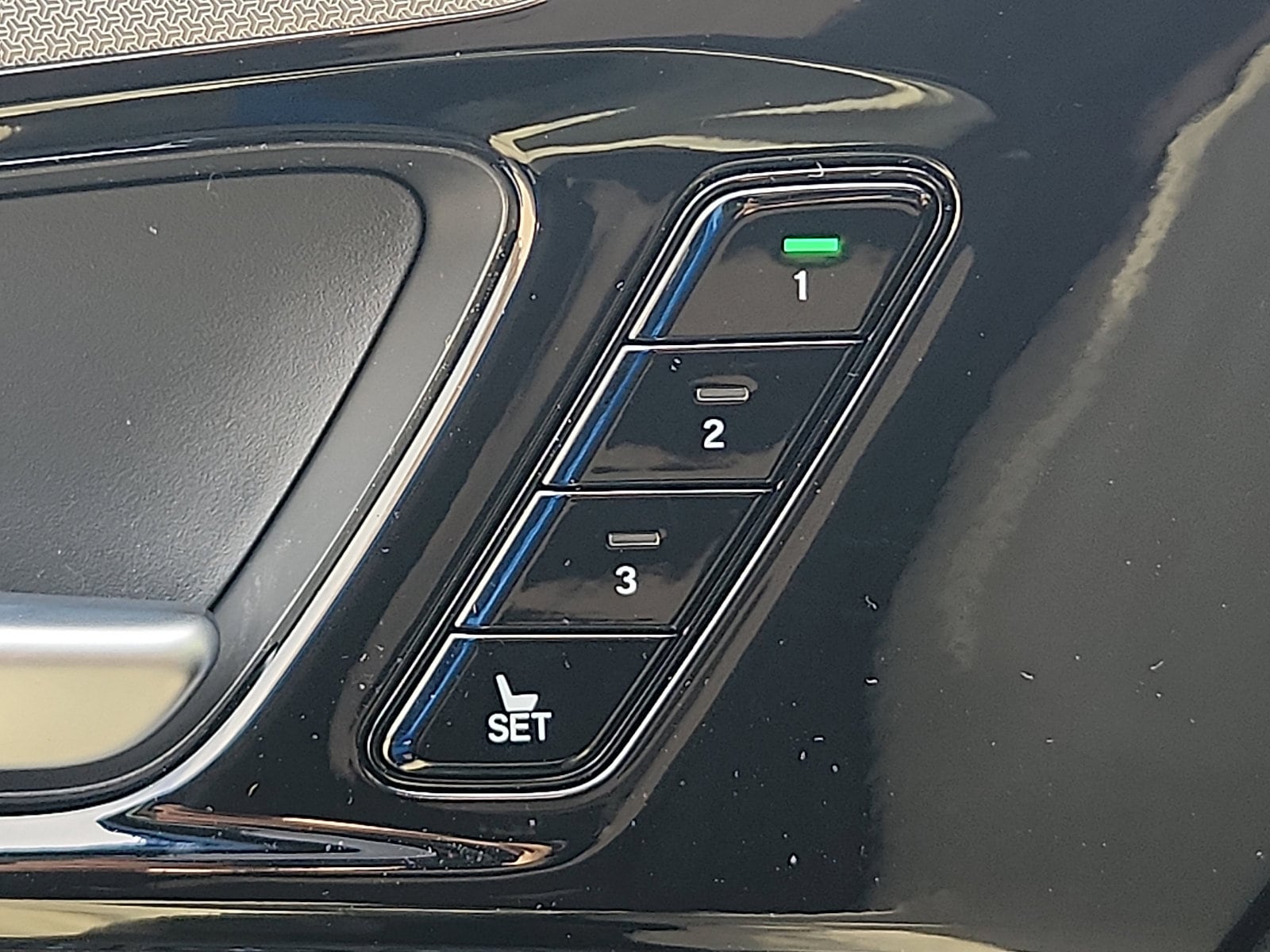 2026 Acura MDX A-Spec Package - Photo 17