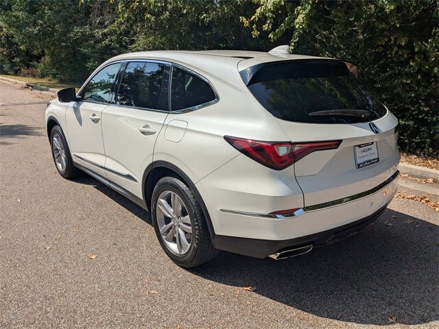 2023 Acura MDX SH-AWD photo 3