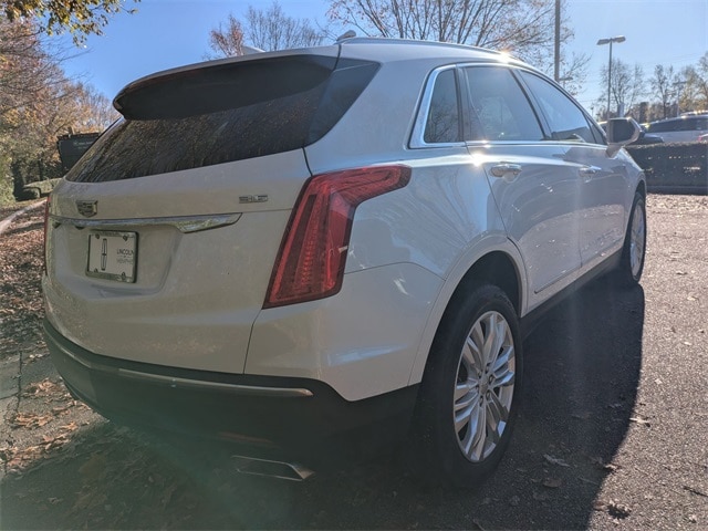 2018 Cadillac XT5 Premium Luxury photo 2