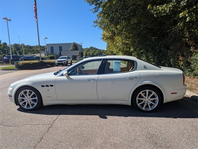 2007 Maserati Quattroporte Sport GT photo 2