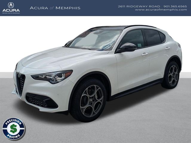 2025 Alfa Romeo Stelvio