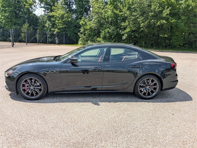 Used 2022 Maserati Ghibli Modena with VIN ZAM57YSM7NX394509 for sale in Memphis, TN