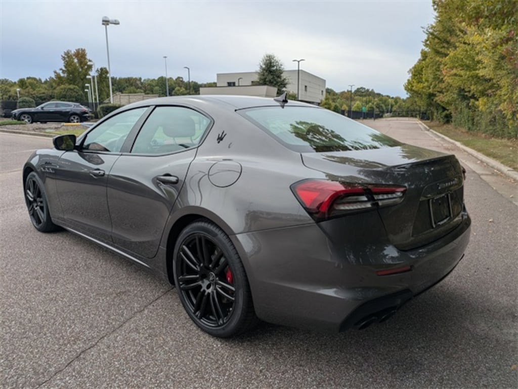 Used 2022 Maserati Ghibli Modena Sedan