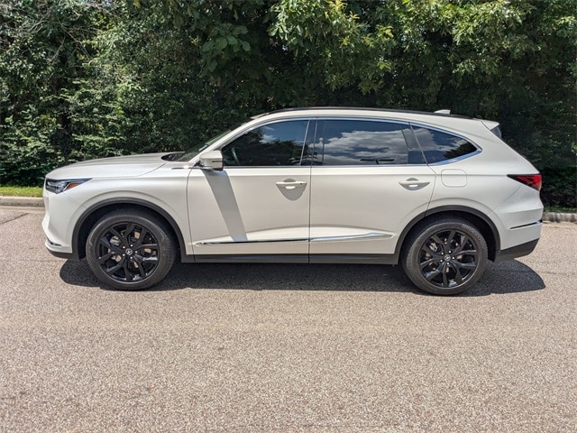 Used 2024 Acura MDX Technology Package with VIN 5J8YE1H4XRL020609 for sale in Memphis, TN