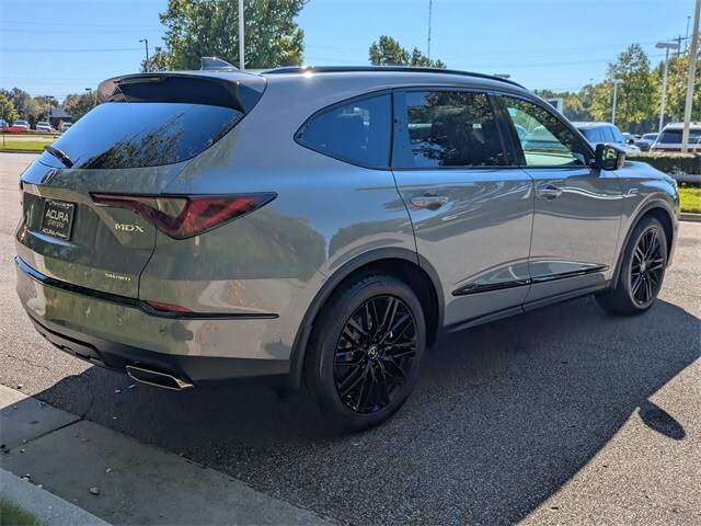 2026 Acura MDX SH-AWD A-Spec Advance photo 3