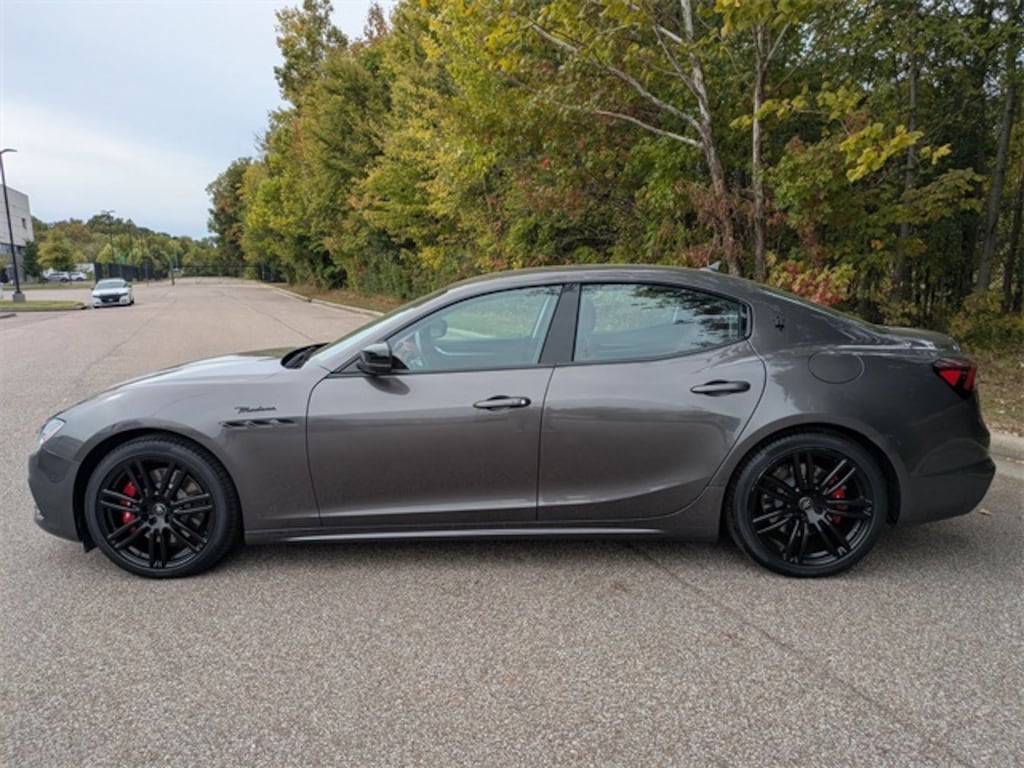 Used 2022 Maserati Ghibli Modena Sedan