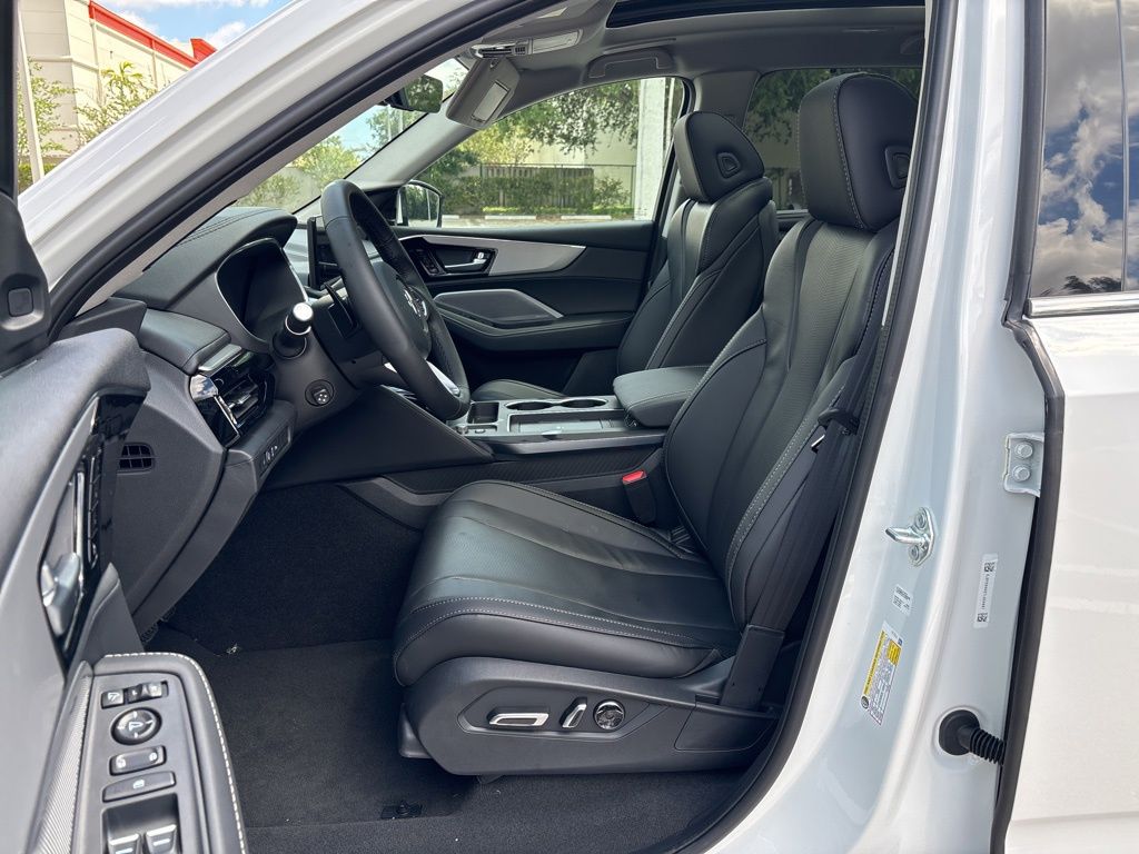 Thumbnail: 2026 Acura MDX - 12