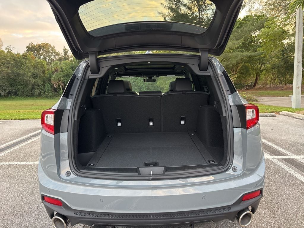 Thumbnail: 2026 Acura RDX - 24