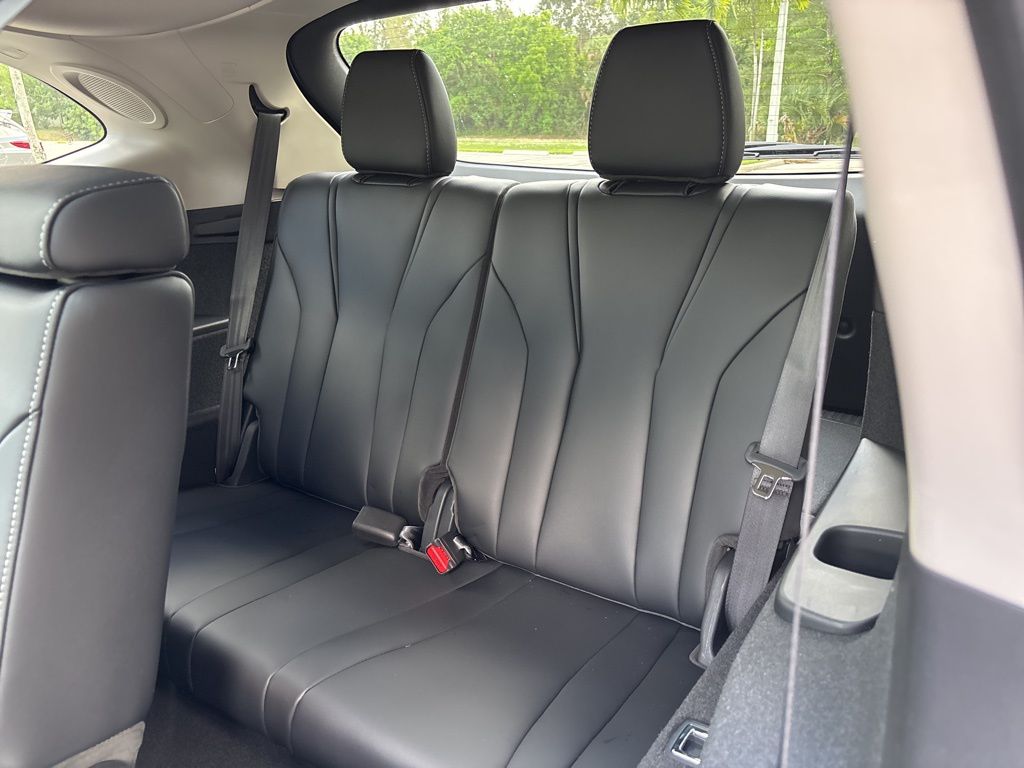 Thumbnail: 2026 Acura MDX - 22