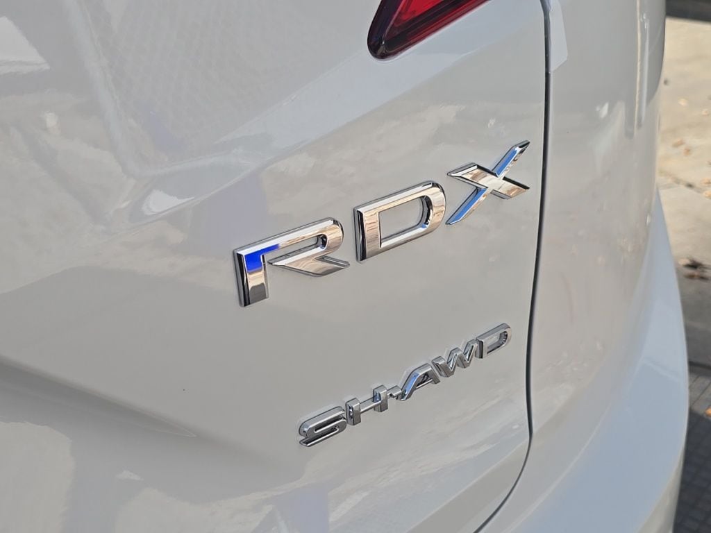 Thumbnail: 2026 Acura RDX - 10