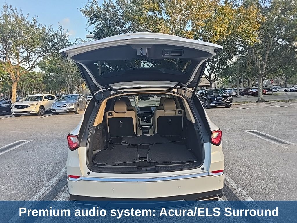 Thumbnail: 2023 Acura MDX - 9