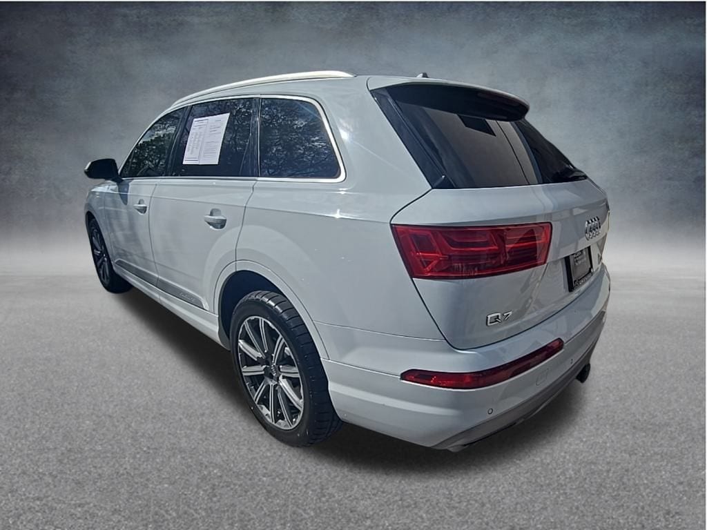 Thumbnail: 2019 Audi Q7 - 7