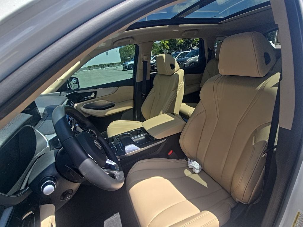 Thumbnail: 2023 Acura MDX - 34