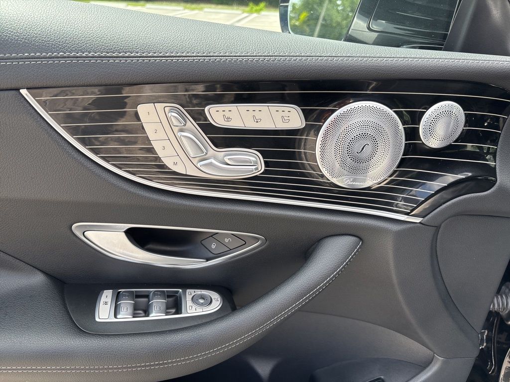 Thumbnail: 2020 Mercedes-Benz E-Class - 15