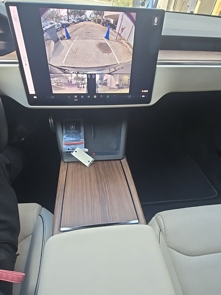 Thumbnail: 2021 Tesla Model S - 27