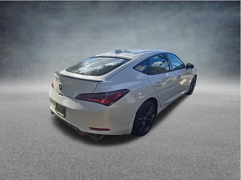 Thumbnail: 2023 Acura Integra - 7