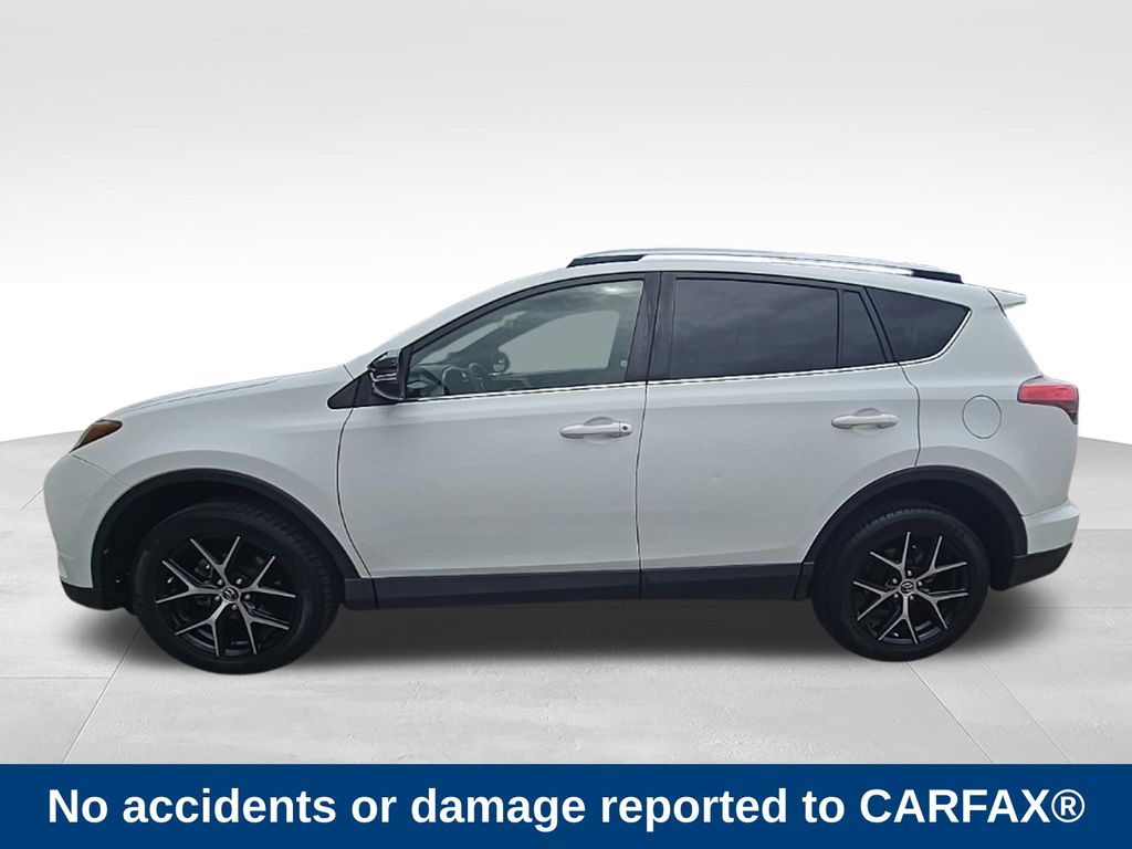 Thumbnail: 2016 Toyota RAV4 - 2
