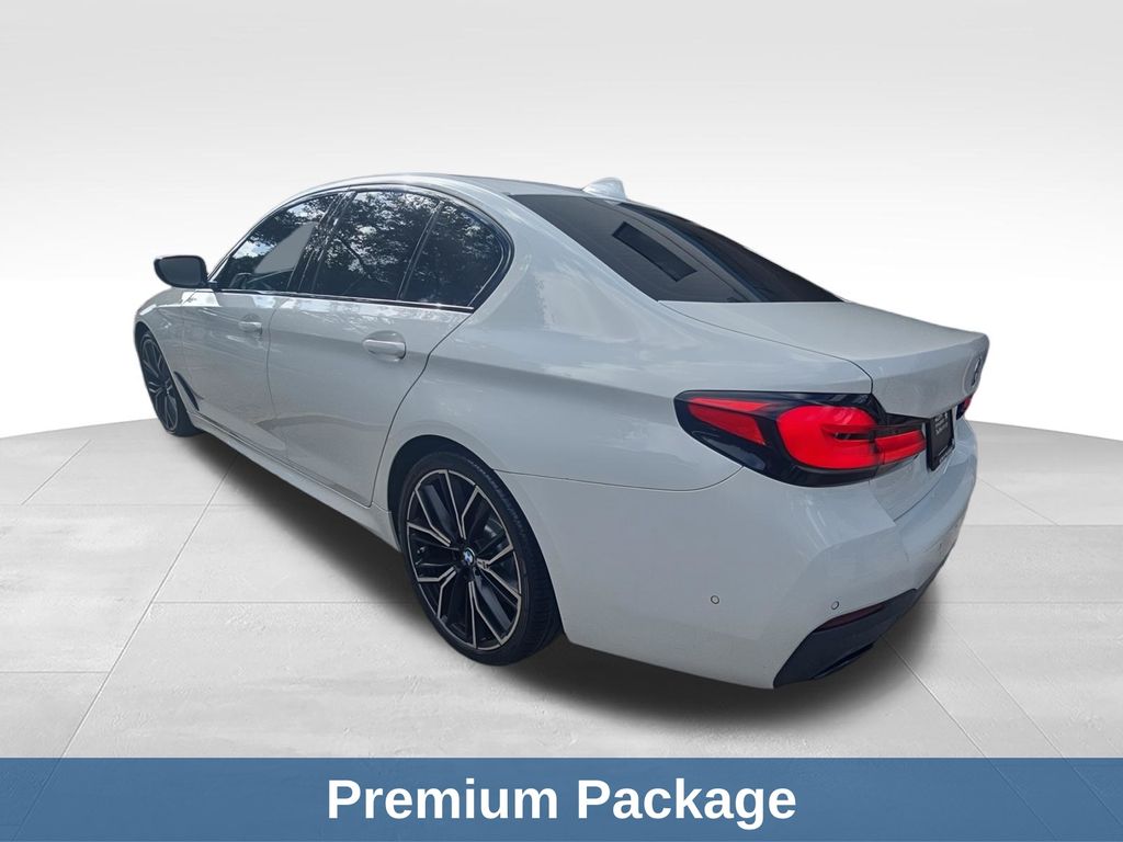 Thumbnail: 2022 BMW 5 Series - 7