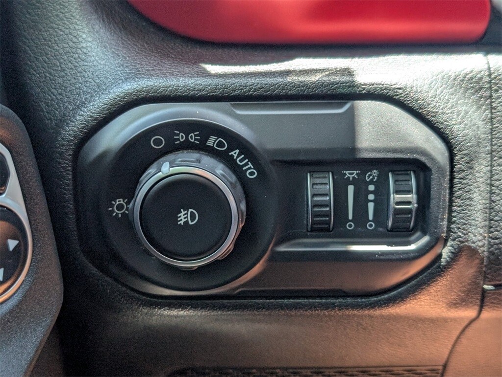 Thumbnail: 2020 Jeep Wrangler - 26