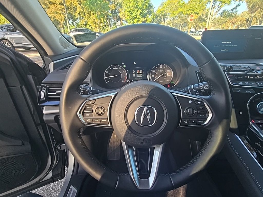 Thumbnail: 2025 Acura RDX - 17