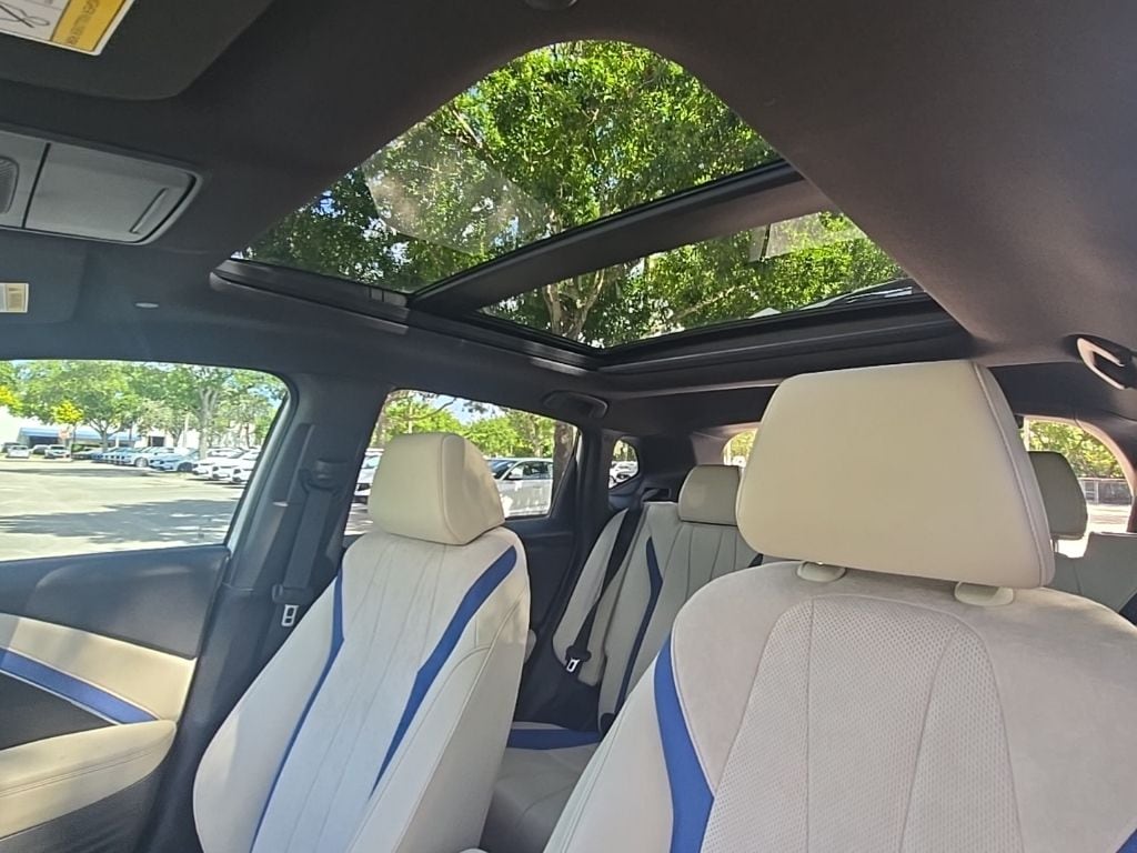 Thumbnail: 2025 Acura ADX - 25