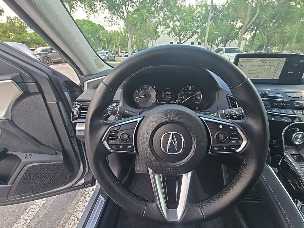 Thumbnail: 2025 Acura RDX - 18