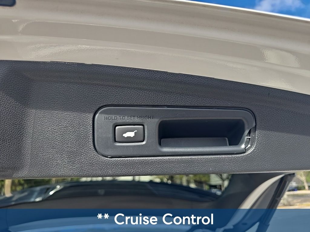 Thumbnail: 2023 Acura MDX - 12