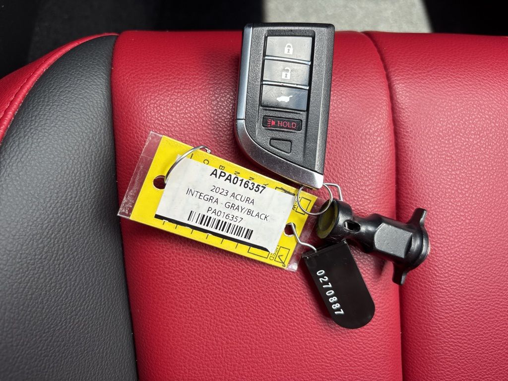 Thumbnail: 2023 Acura Integra - 31