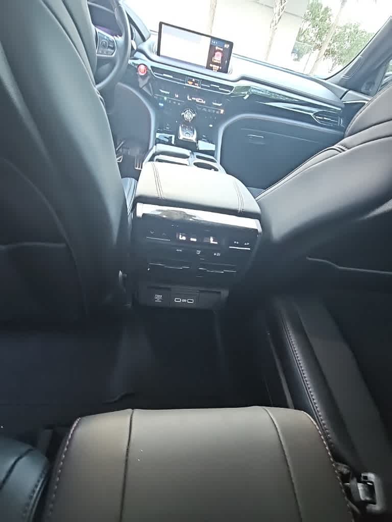 Thumbnail: 2023 Acura MDX - 16
