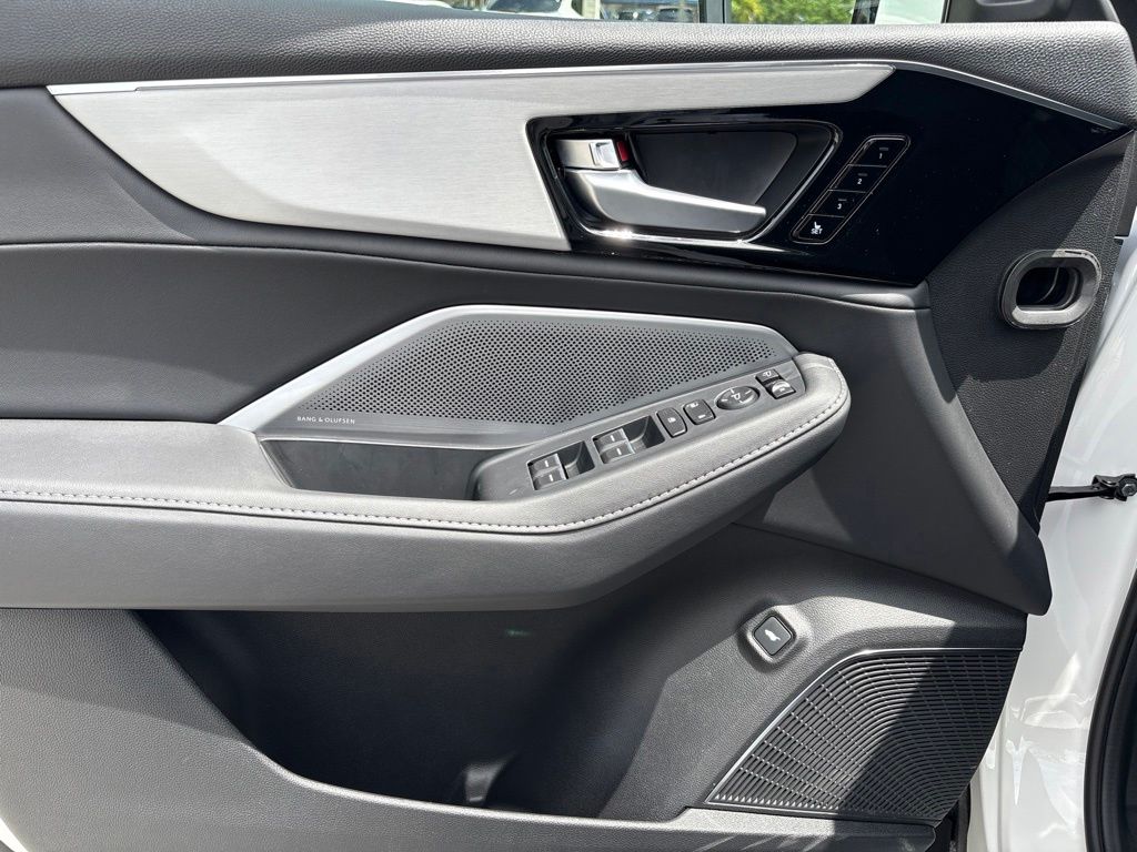 Thumbnail: 2026 Acura MDX - 17