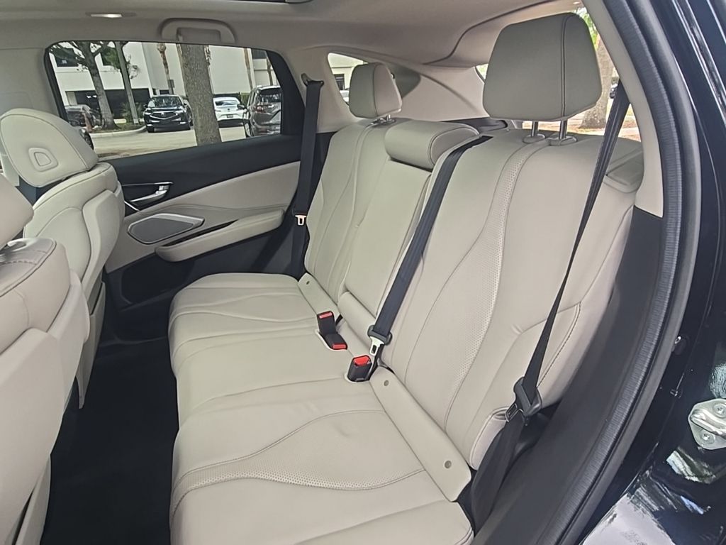 Thumbnail: 2025 Acura RDX - 30