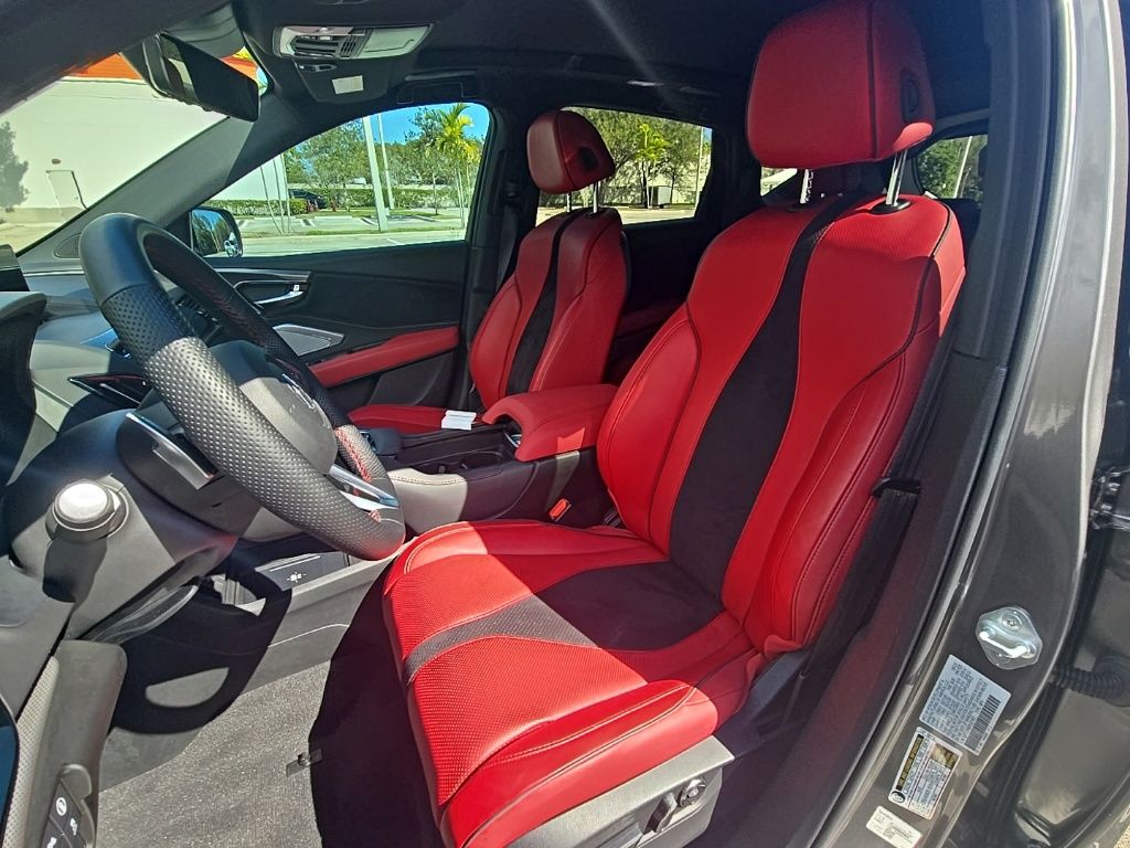 Thumbnail: 2023 Acura RDX - 17